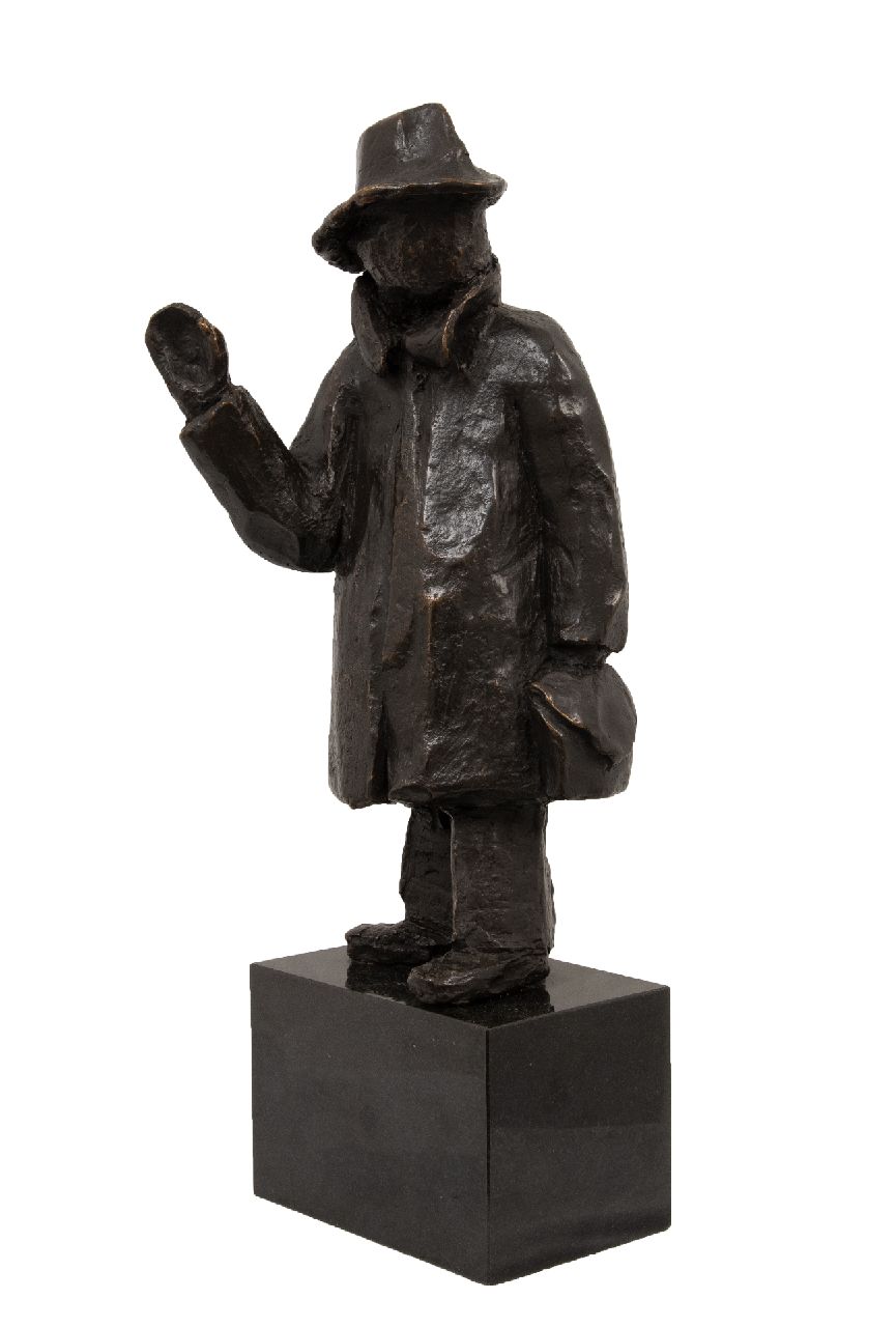 Ingh-van Wijk J. van den | Jeannette van den Ingh-van Wijk | Beelden en objecten te koop aangeboden | Man met mantel, hoed en tas, brons 46,0 cm
