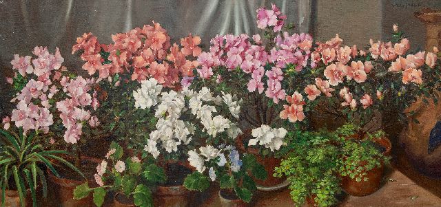 Fleur J.W.  | Stilleven van bloeiende azalea's op een tafel, olieverf op doek 60,0 x 119,9 cm, gesigneerd r.b.