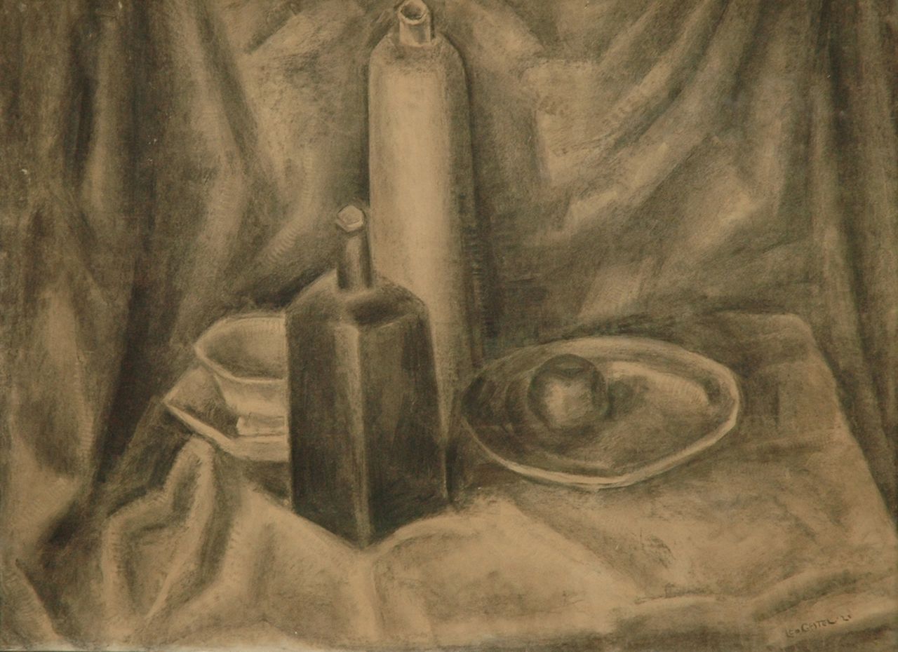 Gestel L.  | Leendert 'Leo' Gestel, Stilleben mit Krügen, Tasse und Untertasse und Fruchtschale, Schwarze Kreide auf Papier 73,5 x 98,3 cm, Unterzeichnet r.u. und datiert '21