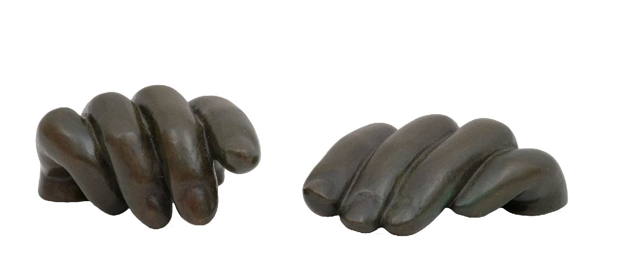 Maillol A.  | Aristide Maillol, Die Hände ( die Hände von Claude Debussy ), Bronze 5,0 x 7,5 cm, Unterzeichnet mit Monogramm und auf der Basis ( beide) und zu datieren um 1930