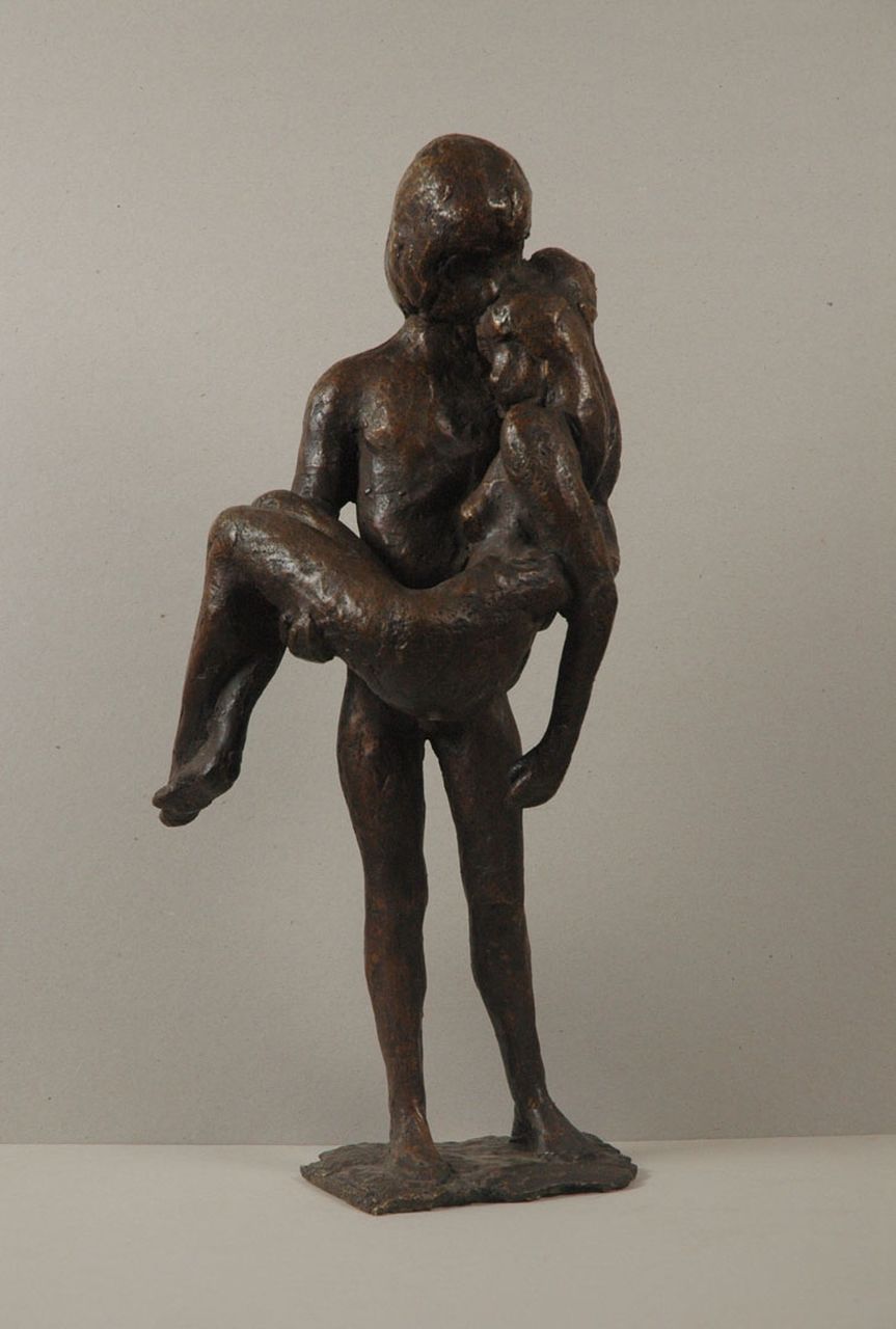 Karel Gomes | Man holding a woman in his arms, Bronze, 46,0 x 22,0 cm