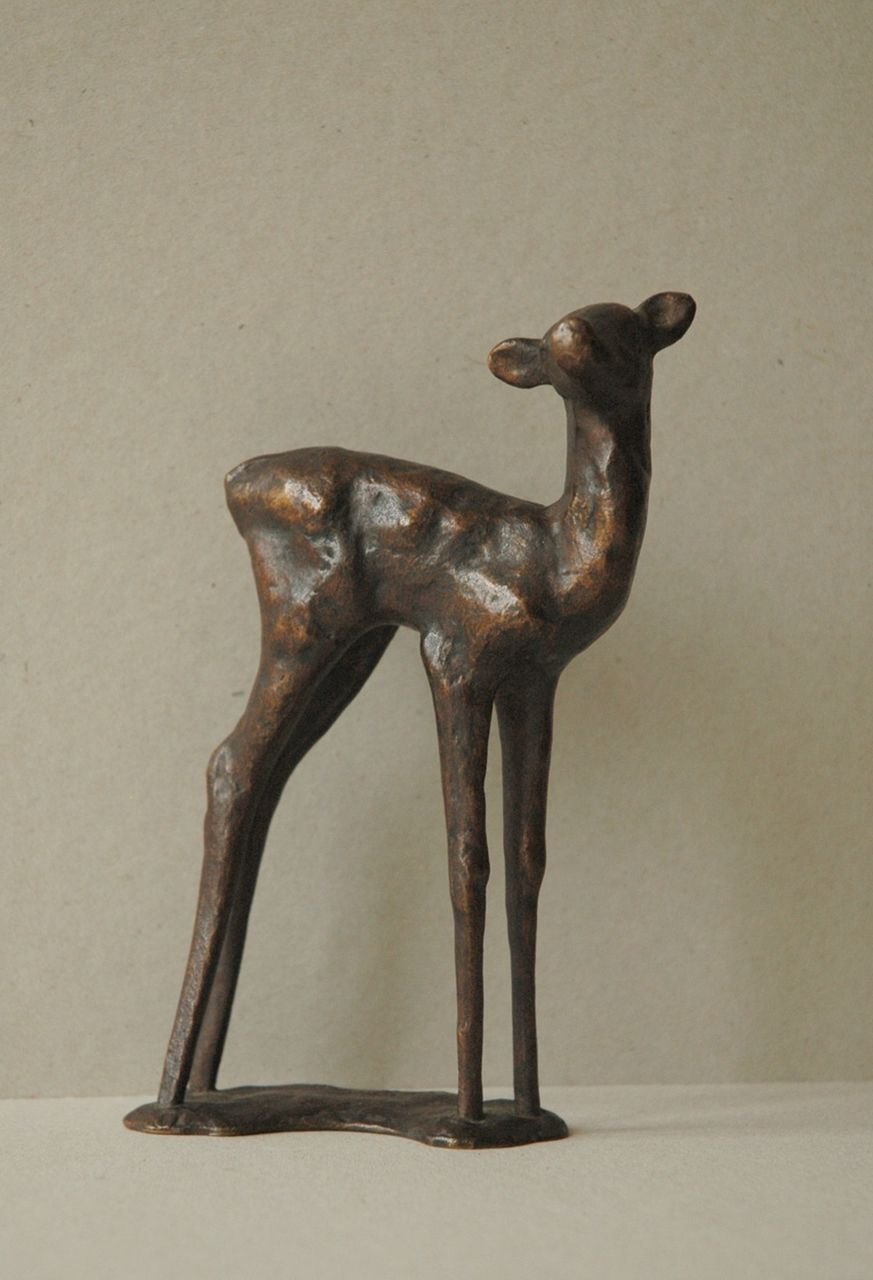 Baisch R.C.  | Rudolf Christian Baisch, A deer, Bronze 15,4 x 9,8 cm, signed on base
