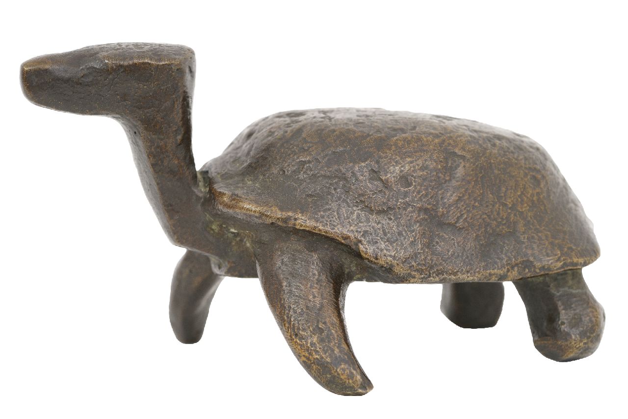 Baisch R.C.  | Rudolf Christian Baisch | Skulpturen und Objekte zum Verkauf angeboten | Schildkröte, Bronze 7,3 x 8,7 cm, Unterzeichnet auf Unterseite und datiert '71