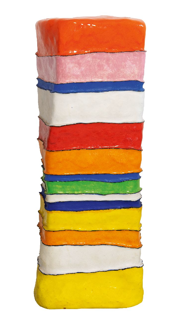 Giles M.  | Maggi Giles, Säule, Keramik 61,0 x 22,0 cm, Unterzeichnet auf der Unterseite und datiert 1981