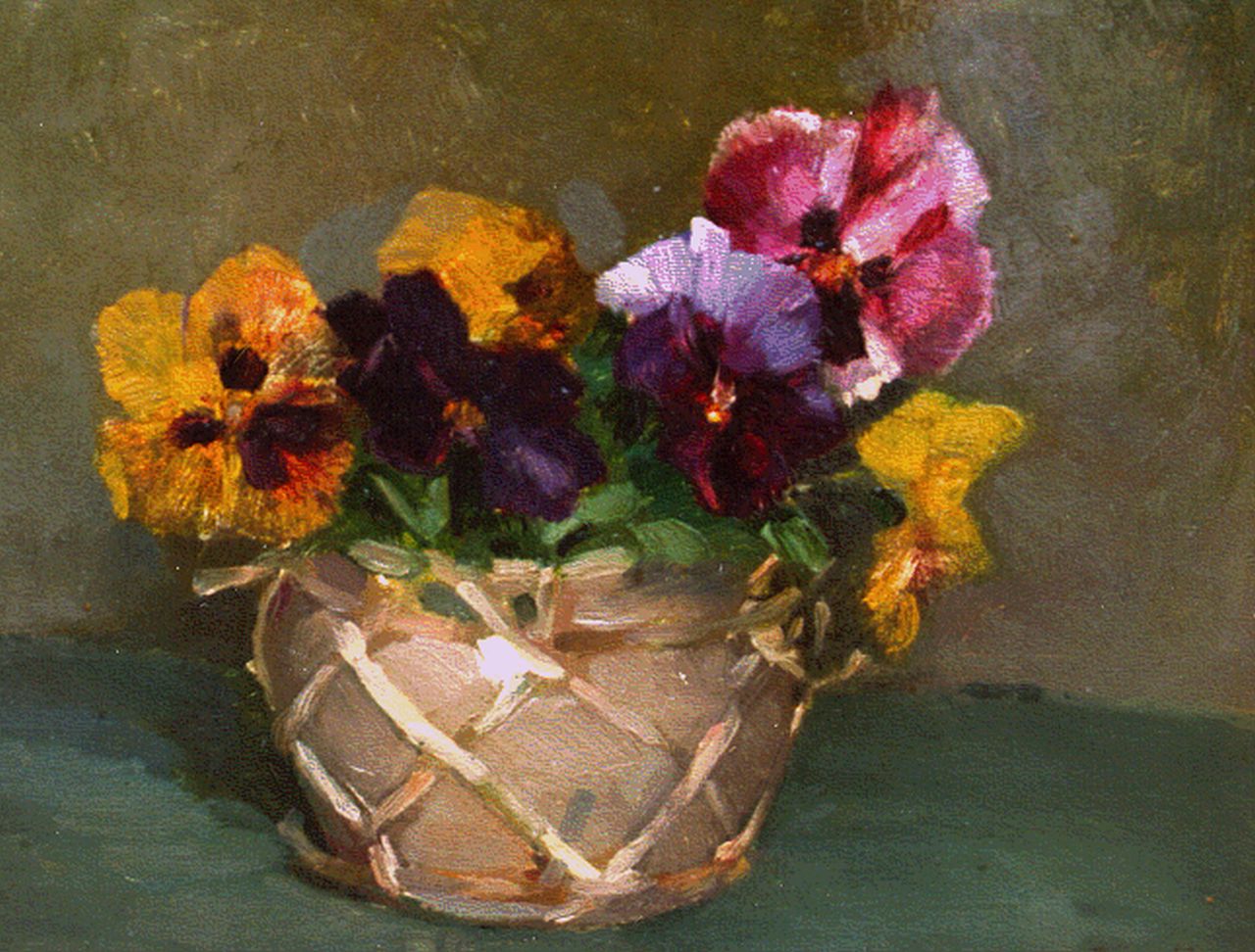 Beek S.J. van | Samuel Joseph 'Sam' van Beek, A flower still life with violets, 19,0 x 24,3 cm, signed l.r.