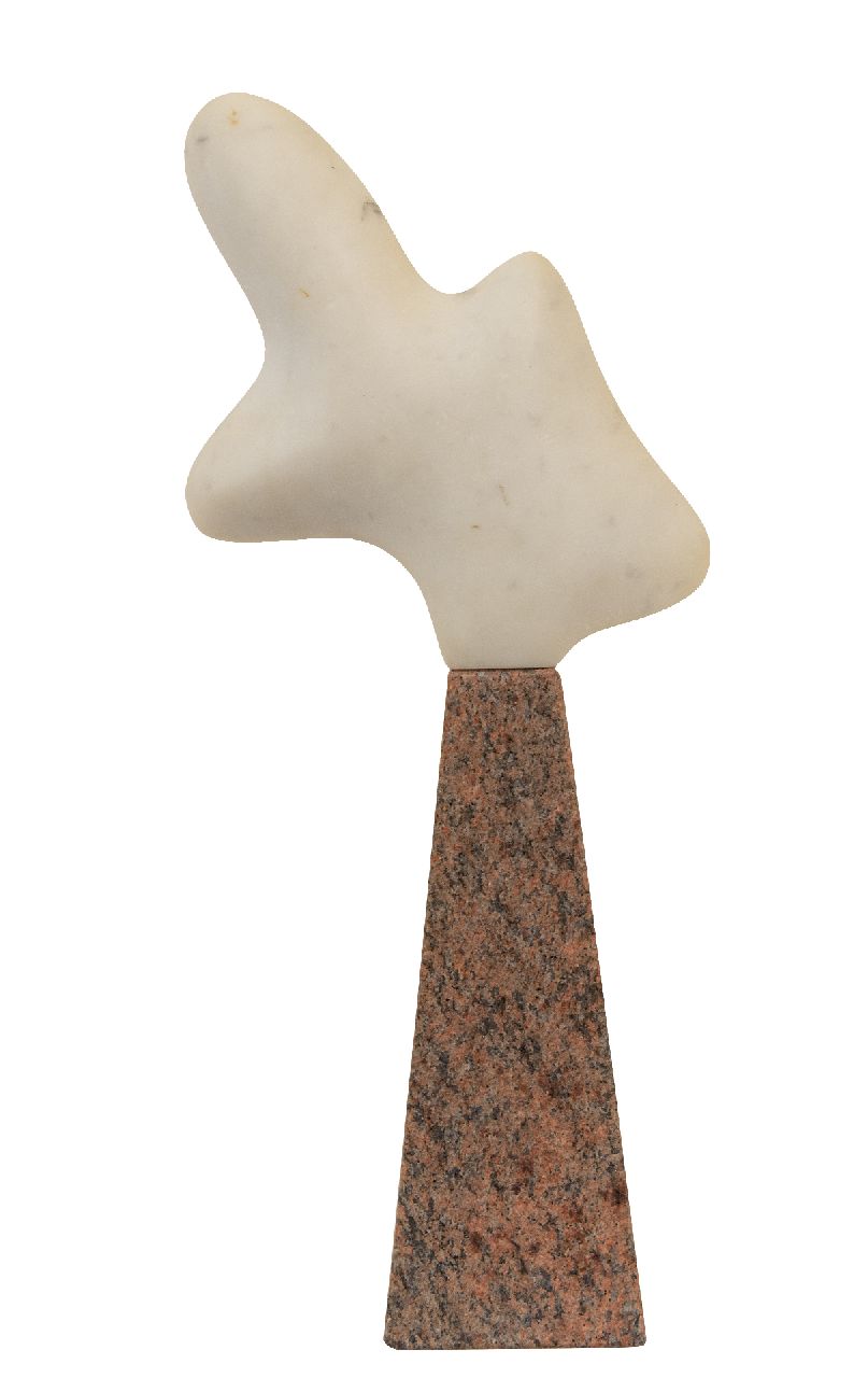 Onbekend   | Onbekend | Skulpturen und Objekte zum Verkauf angeboten | Organische Form, Alabaster 34,5 x 15,5 cm, datiert 2001 am Rand des Sockels