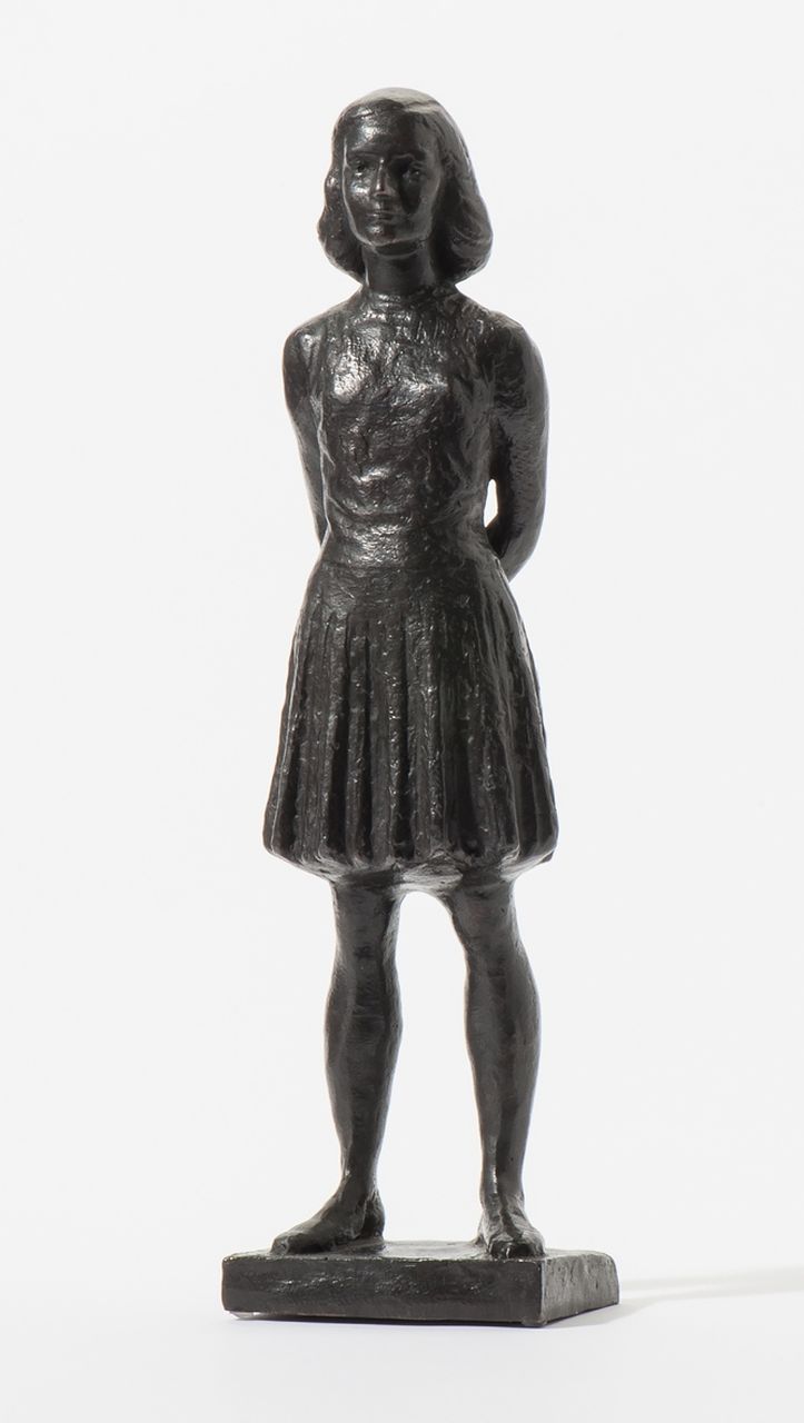 Pieter d'Hont | Anne Frank, Bronze, 42,0 x 11,0 cm, zu datieren ca. 1959 Pieter d'Hont | Anne Frank, Bronze, 42,0 x 11,0 cm, zu datieren ca. 1959