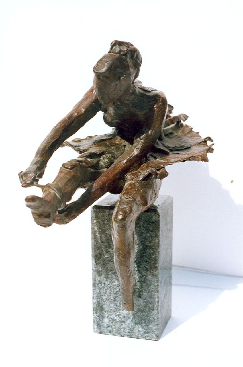 Dyck F. van | Freddy van Dyck, Ballerina, Bronze 27,0 cm, gesigneerd met initialen