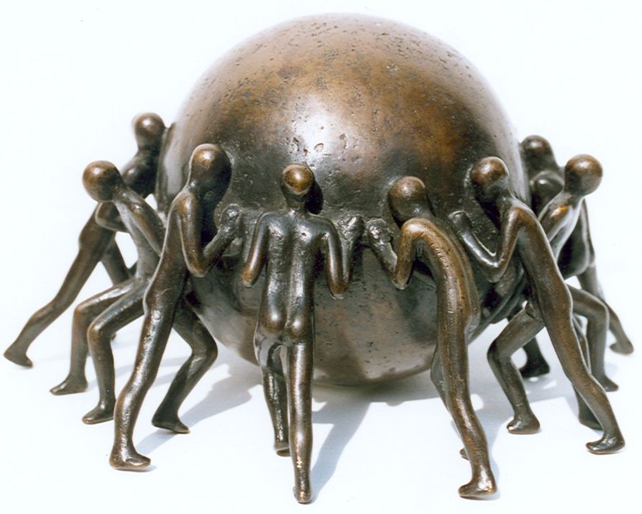 Broek E. van den | Elly van den Broek, Pushing, Bronze 12,0 x 25,0 cm, gesigneerd met monogram en genummerd 2-5 und gedateerd '81