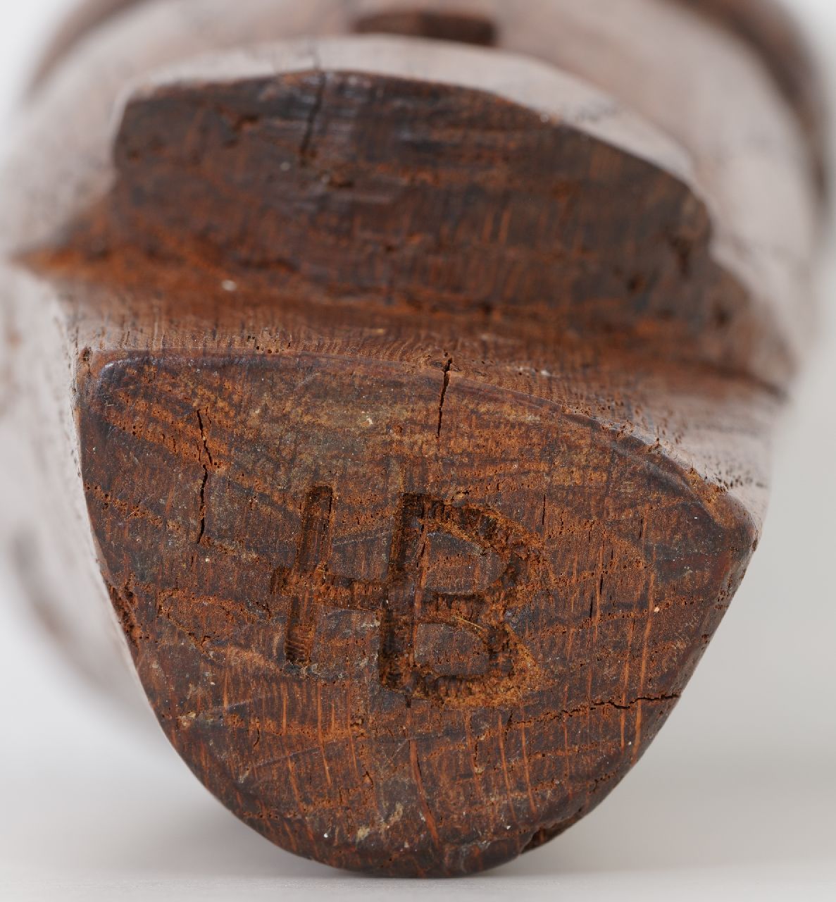 Herman Bieling Signaturen Kopf aus Holz