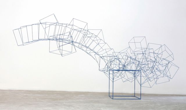 Marijke de Goey | Leviatan, Stahl und Pulvercoating ( in Marijkeblau), 170,0 x 310,0 cm, created 2007