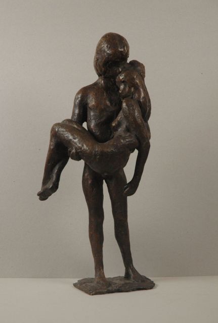 Karel Gomes | Man holding a woman in his arms, Bronze, 46,0 x 22,0 cm