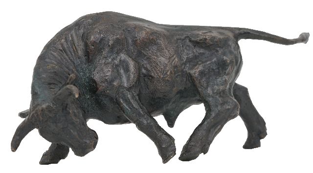 Franz Josef Lipensky | Stier, Patinierte Bronze, 7,5 x 17,0 cm, Unterzeichnet mit Monogramm auf dem Bauch