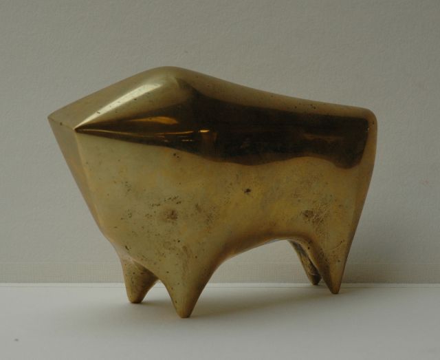 Bakić V.  | The bull, Bronze 11,0 x 16,5 cm, signed on right hind leg