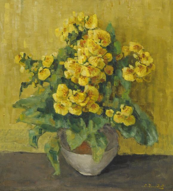 Dam van Isselt L. van | Irdener Topf mit Pantoffelblume, Öl auf Holz 54,8 x 49,8 cm, Unterzeichnet r.u.