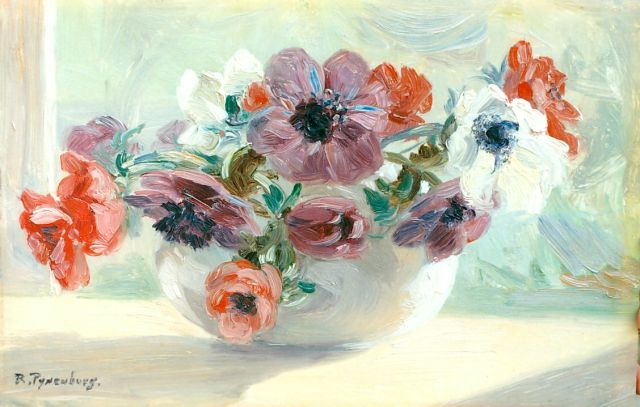 Pijnenburg R.M.  | Anemones in a glass vase, Öl auf Holz 21,8 x 33,7 cm, signed l.l.