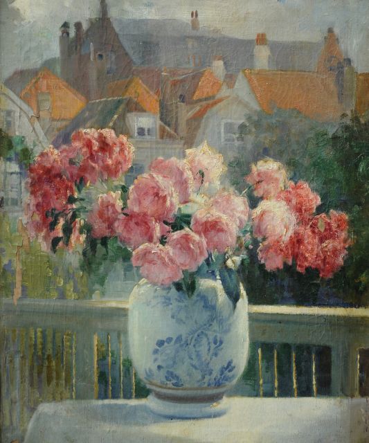 Franken J.H.  | Blumen in Vase auf Balkon mit Aussicht über die Stadt, Öl auf Leinwand 61,7 x 50,2 cm, Unterzeichnet u.r. auf der Balustrade