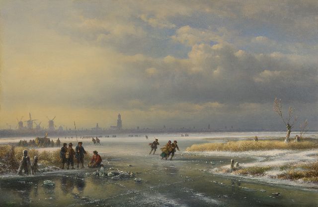 Lodewijk Johannes Kleijn | Schlittschuhfreude auf zugefrorenem Fluss bei einer Stadt, Öl auf Holz, 53,8 x 80,7 cm