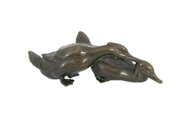 Heynen-Dumont K.  | Zwei Enten, Bronze 4,0 x 13,5 cm, Unterzeichnet auf dem Bauch der vorderen Ente
