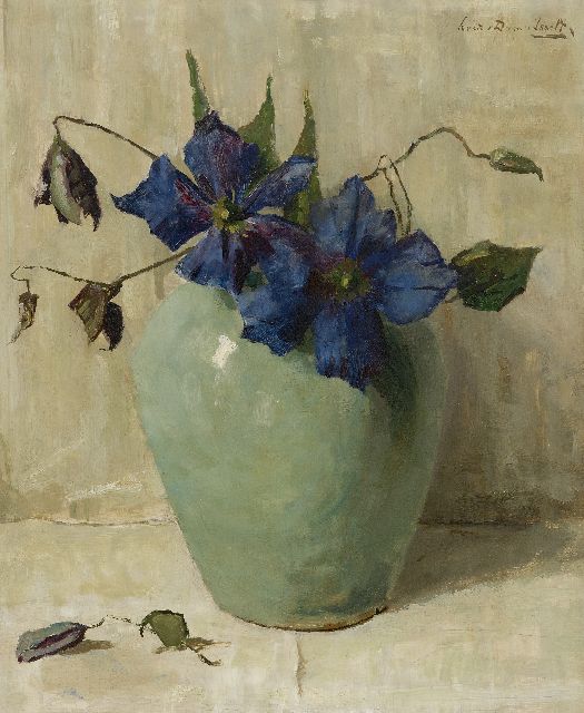 Lucie van Dam van Isselt | Lila Clematis in einer seladongrünen Vase, Öl auf Holz, 47,1 x 38,4 cm, Unterzeichnet o.r.