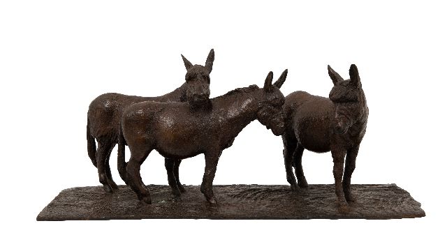 Loek Bos | Drei Esel, Bronze, 17,0 x 42,0 cm, Unterzeichnet auf der Unterseite und datiert 2012