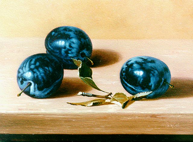 Wanyi B.  | A still life with prunes, Öl auf Holz 13,0 x 18,0 cm, signed l.r. with initials