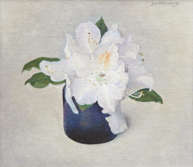 Jan Wittenberg | White rododendron in a blue vase, Öl auf Leinwand auf Holz, 20,6 x 23,5 cm, signed u.r. and reverse