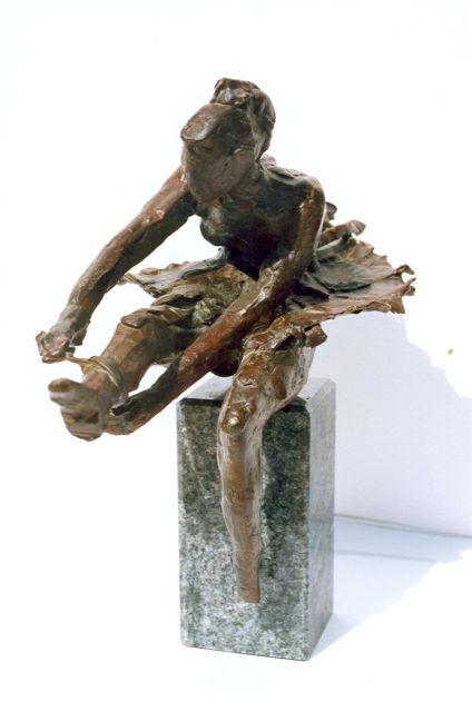 Dyck F. van | Ballerina, Bronze 27,0 cm, gesigneerd met initialen